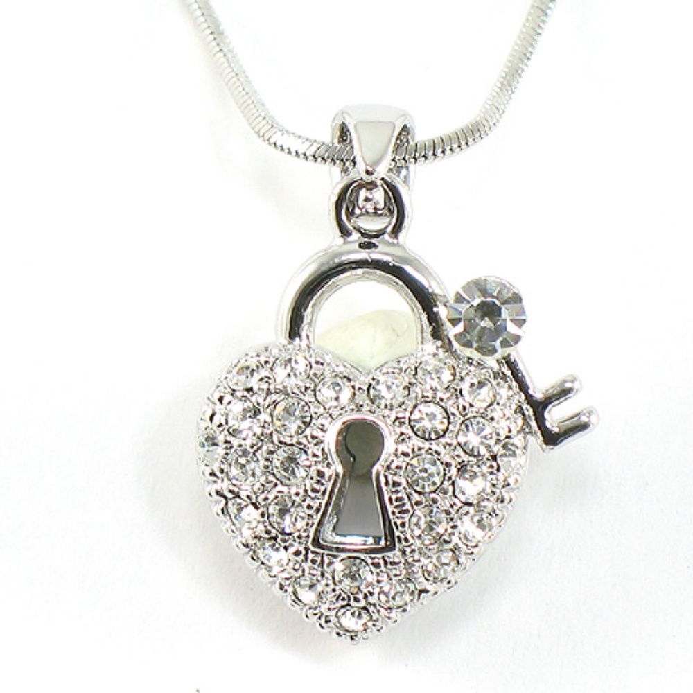 Key & Heart Love Necklace